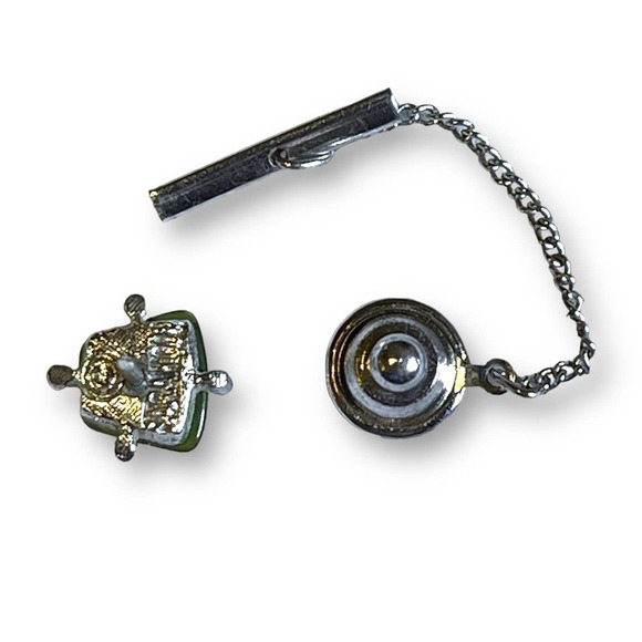 Sarah Coventry Vintage Silver Tone Tie Tack with Green Moonglow Lucite - Picture 4 of 7